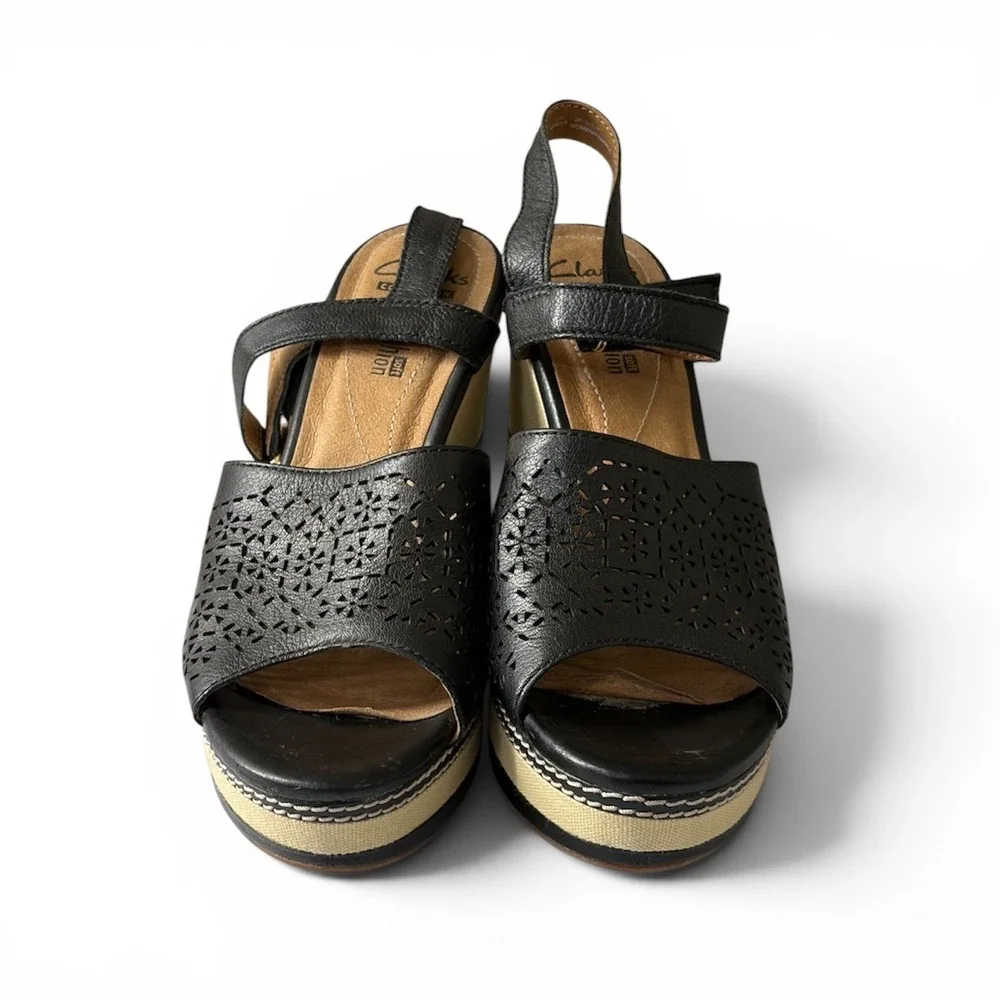 Clarks Wedge Sandals 9 Black‎ Women Laser Cut Leather Canvas Platform *READ*